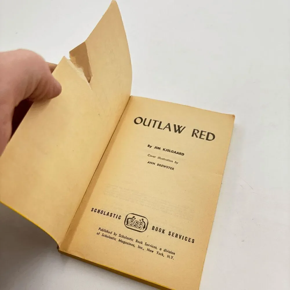 Outlaw Red by Jim Kjelgaard A great‎ dog story 10th printing Scholastic 1969